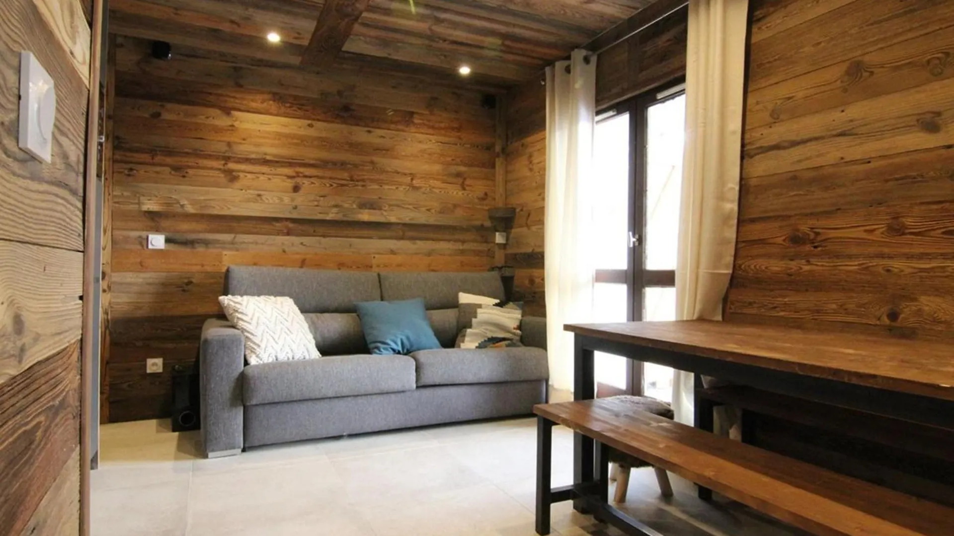 Apartment Appartement Spacieux 3 Pieces Avec Grande Terrasse Au Coeur De L'Alpe D'Huez, Parking Et Casier A Skis Inclus - Fr-1-405-8